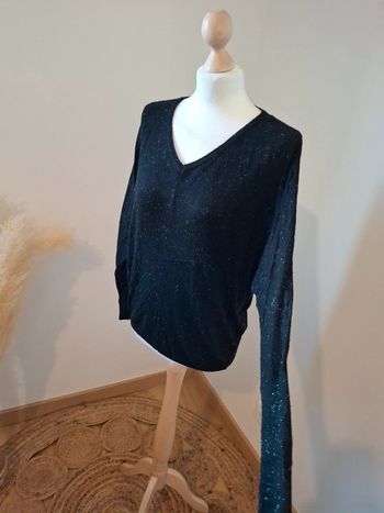 Pull noir fin avec filaments argentés Kiabi taille S 36