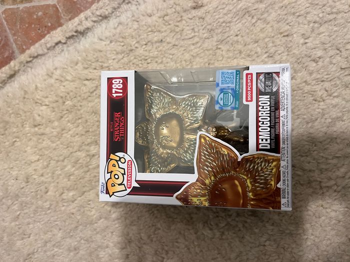 Funko Pop Television Stranger Things Demogorgon Limited Metallic 1789 RMP Paris possible