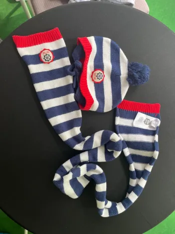Bonnet et écharpe bébé  👶  taille S