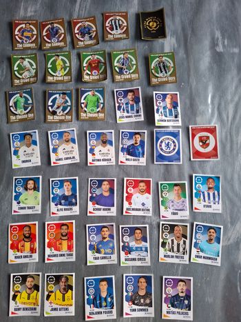 Lot de 38 cartes de foot world cup 25