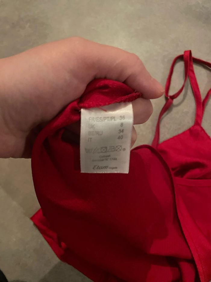 Débardeur rouge - photo numéro 5
