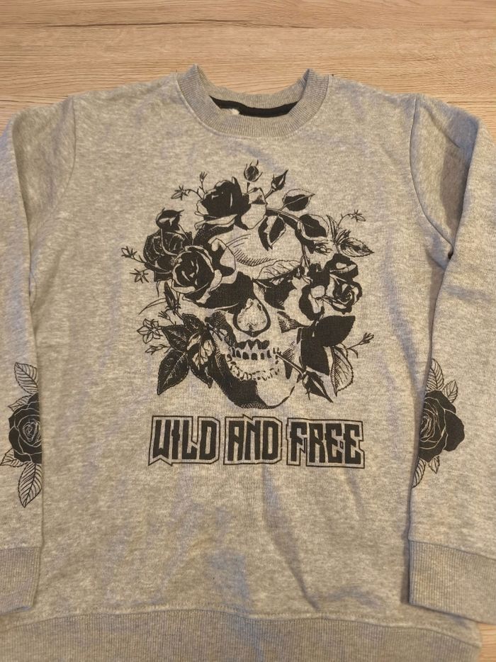 Sweat 12 ans dessin tête de mort - photo numéro 2