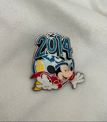 Pin’s Officiel Disneyland Paris Mickey 2014