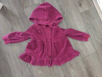 Sweat zippé à capuche