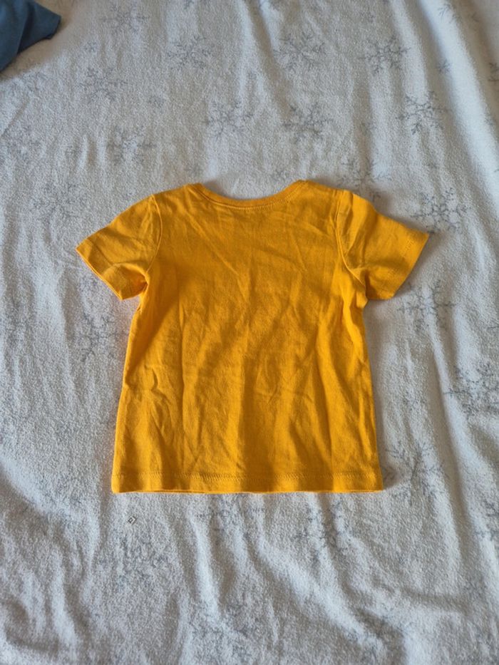 T shirt 6 mois neuf - photo numéro 5
