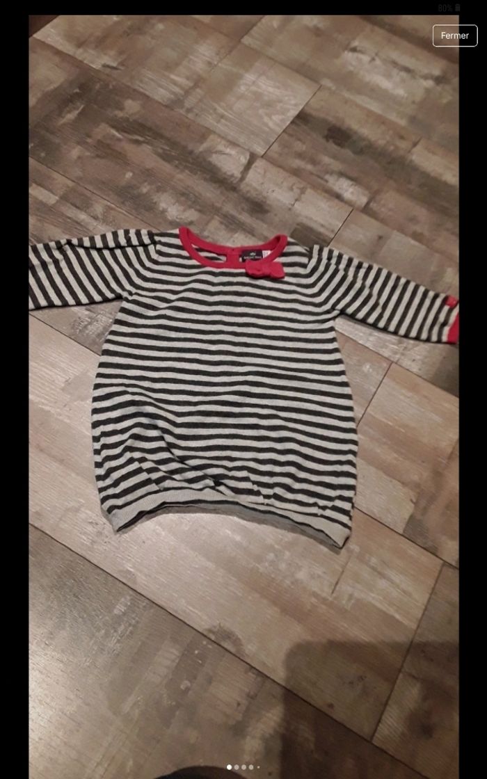 Pull a rayure avec noeud rouge - photo numéro 2