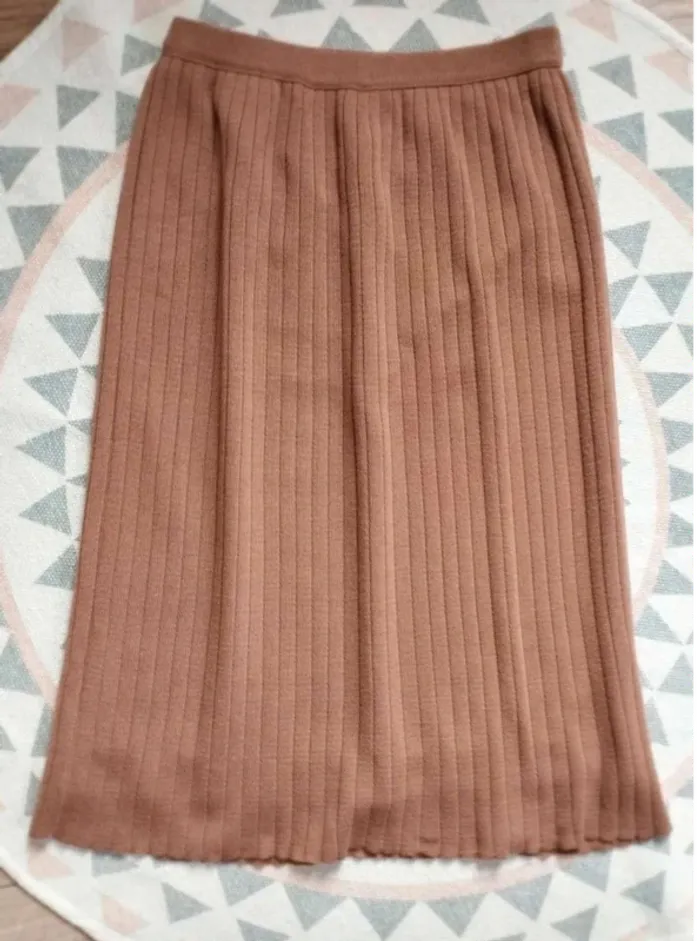 Jupe longue Laine - Made in France - Vintage Montagut - 38 actuel - Parfait État - photo numéro 4