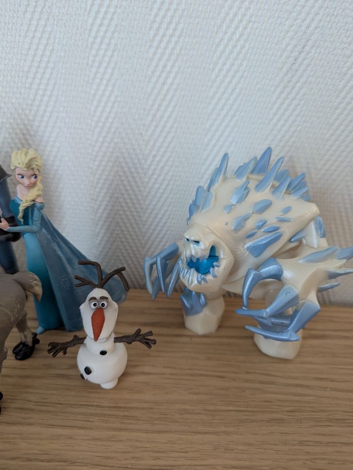 Lot de figurines Disney la reine des neiges Elsa, Anna, Kristof, Sven, Olaf et Marshmallow - photo numéro 4