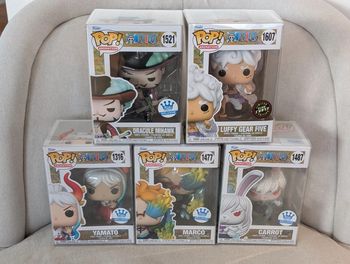 Lot de 5 Funko Pop One Piece sous protection