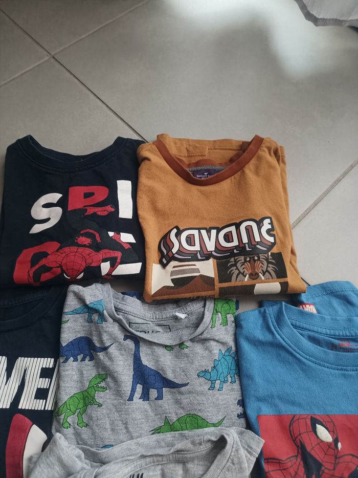 lot de 17 tee-shirts à manches longues pour garçon, taille 5/6 ans - photo numéro 5