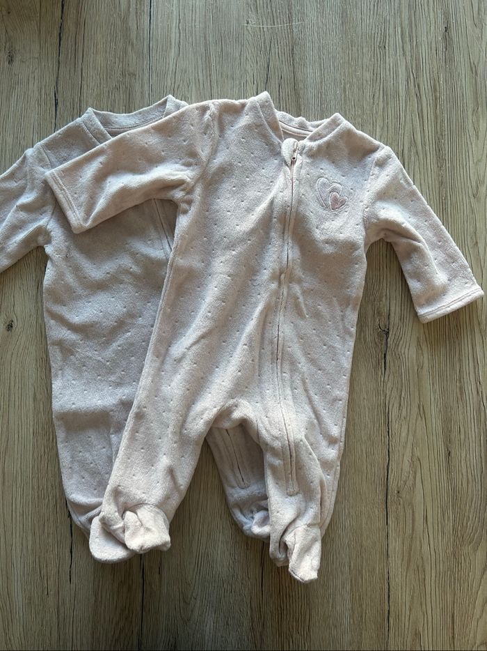 Lot vêtements fille 1 mois - photo numéro 9