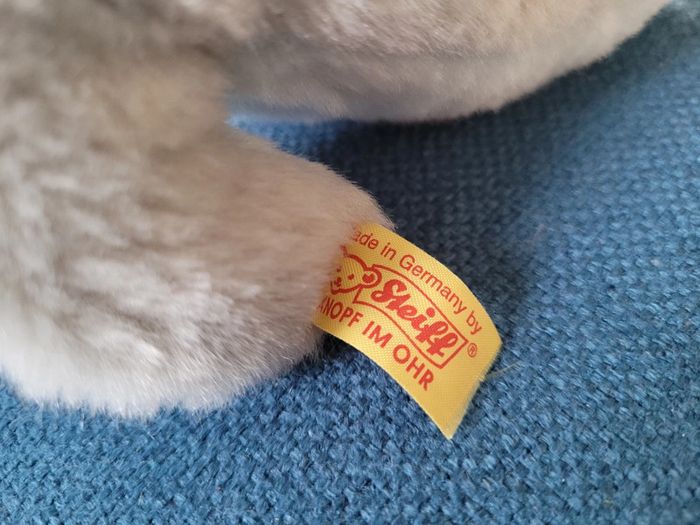 Dauphin en peluche Steiff 25cm collection doudou gris bleu blanc saute océan mer etiquette - photo numéro 3