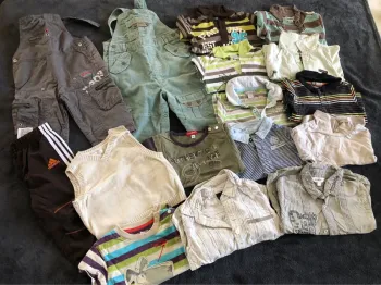 Lot vêtements bébé garçon 12 mois