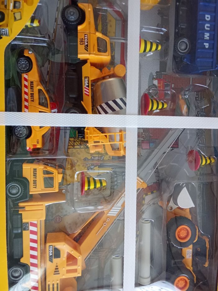 Boîte 5 véhicules de travaux - photo numéro 9