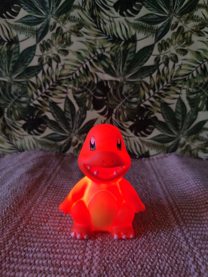 Veilleuse LED Pokémon salameche - photo numéro 2