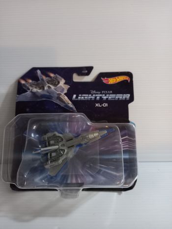 Hotwheel vaisseau de combat xl 01