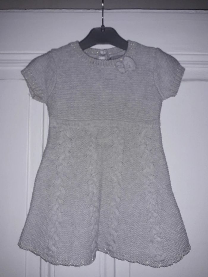 Robe " laine " Primark 6-9 mois