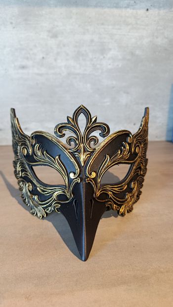 Masque corbeau Baroque doré