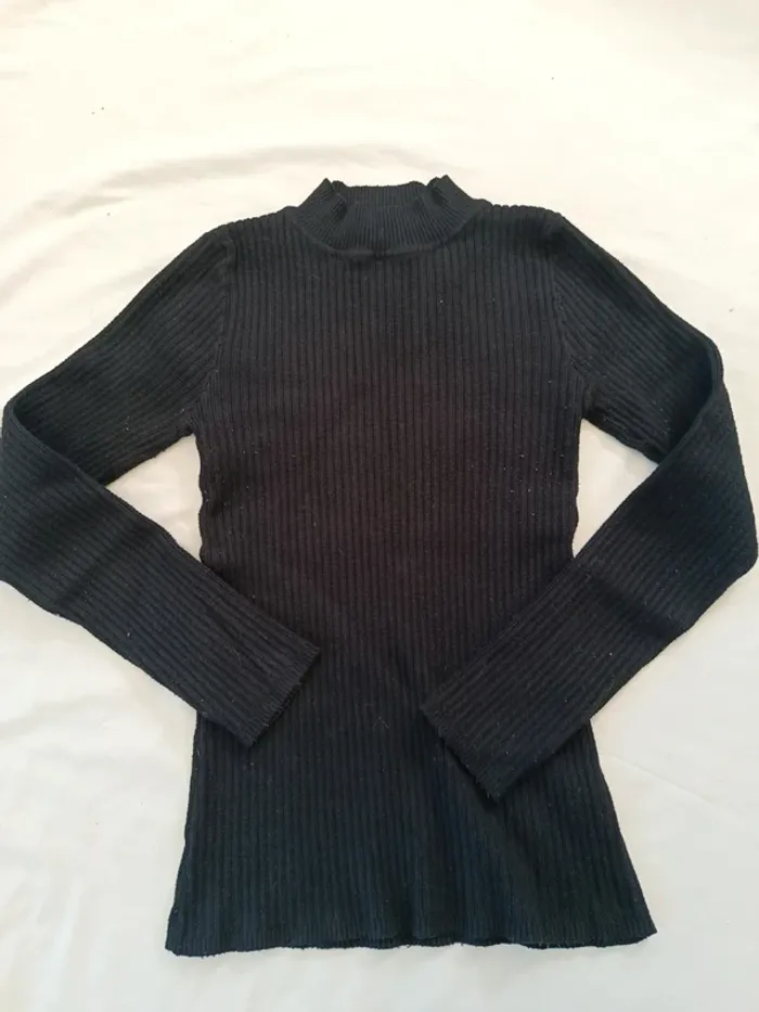 Petit pull moulant noir col montant La Halle taille M