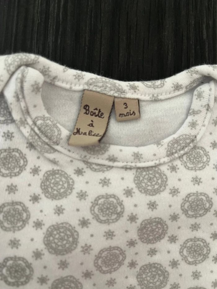 Bodies 3 mois - photo numéro 3