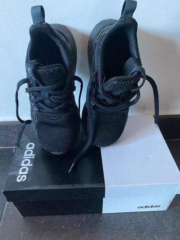 Basket Adidas questar flow k