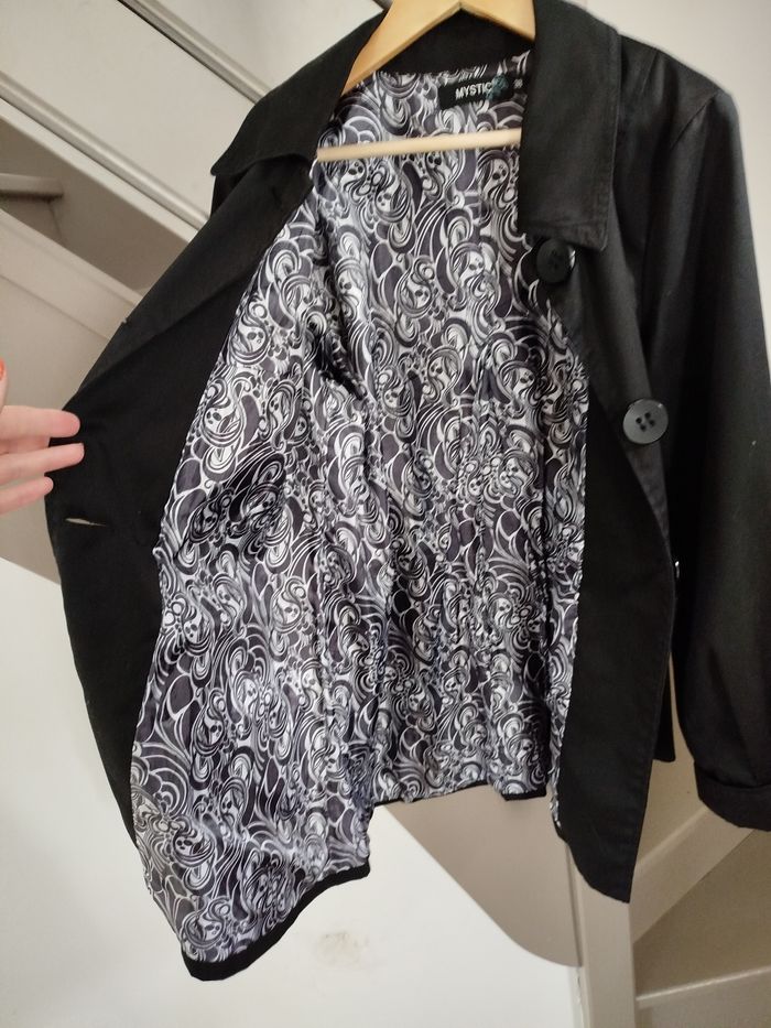 Veste noire - photo numéro 5