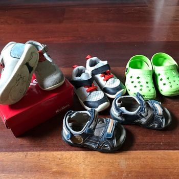 Lots de chaussures 21