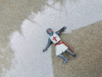 Figurine soldat médiéval, templier, chevalier du Moyen Age