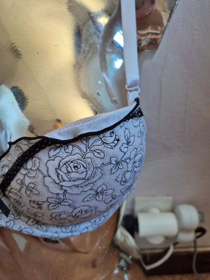 Soutien gorge motif fleur - photo numéro 3