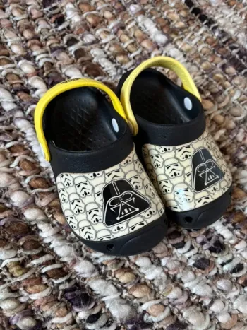 Chaussures de plage style croks star wars taille 25