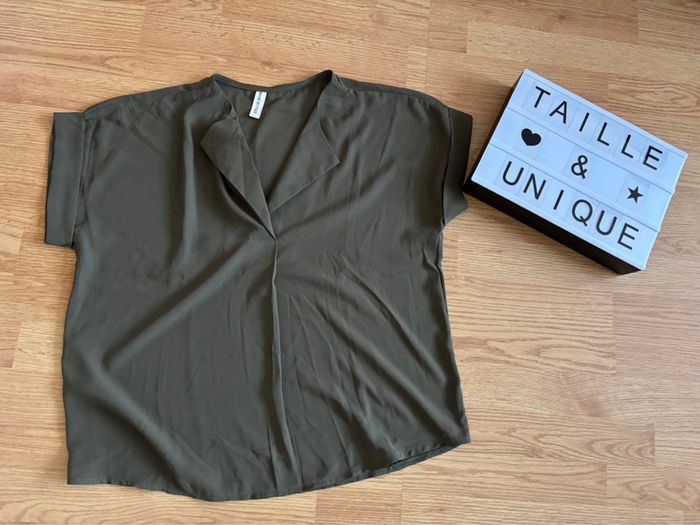 TEE shirt kaki