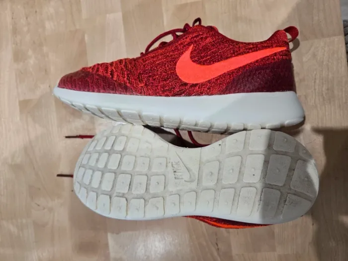 Nike femme rouge - photo numéro 3