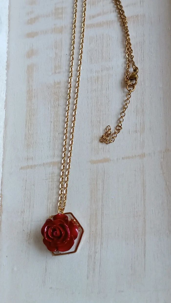 Joli collier avec chaîne en acier inoxydable - photo numéro 2