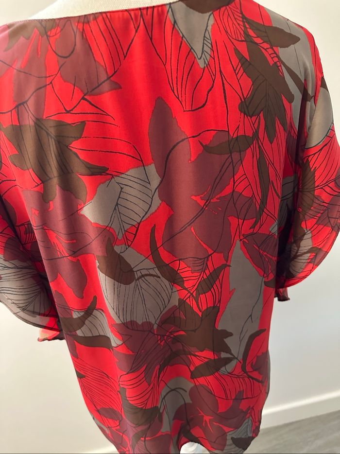 Blouse à fleurs rouge et grise Zara T40 L - photo numéro 6
