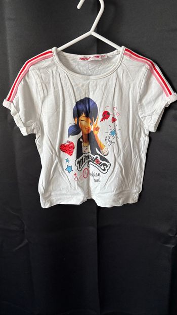 Tee shirt