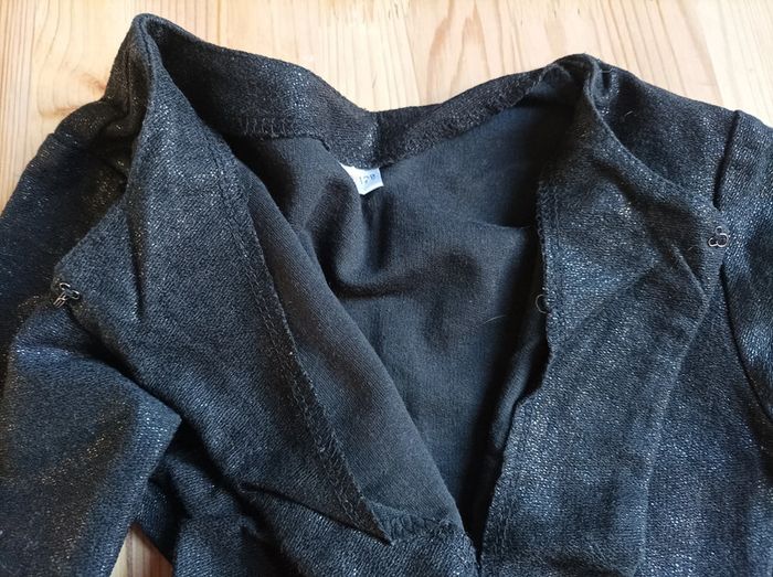 Bolero noir 7-8 ans - photo numéro 3