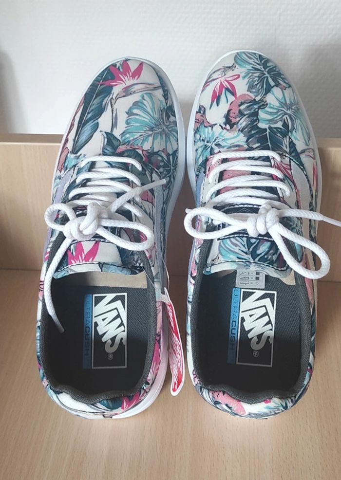 Basket Vans femme neuf - photo numéro 2