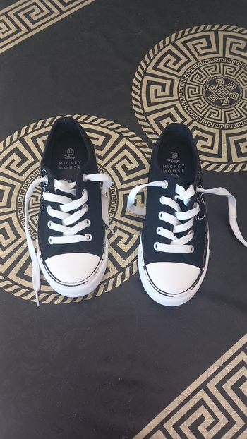 Baskets mickey taille 32