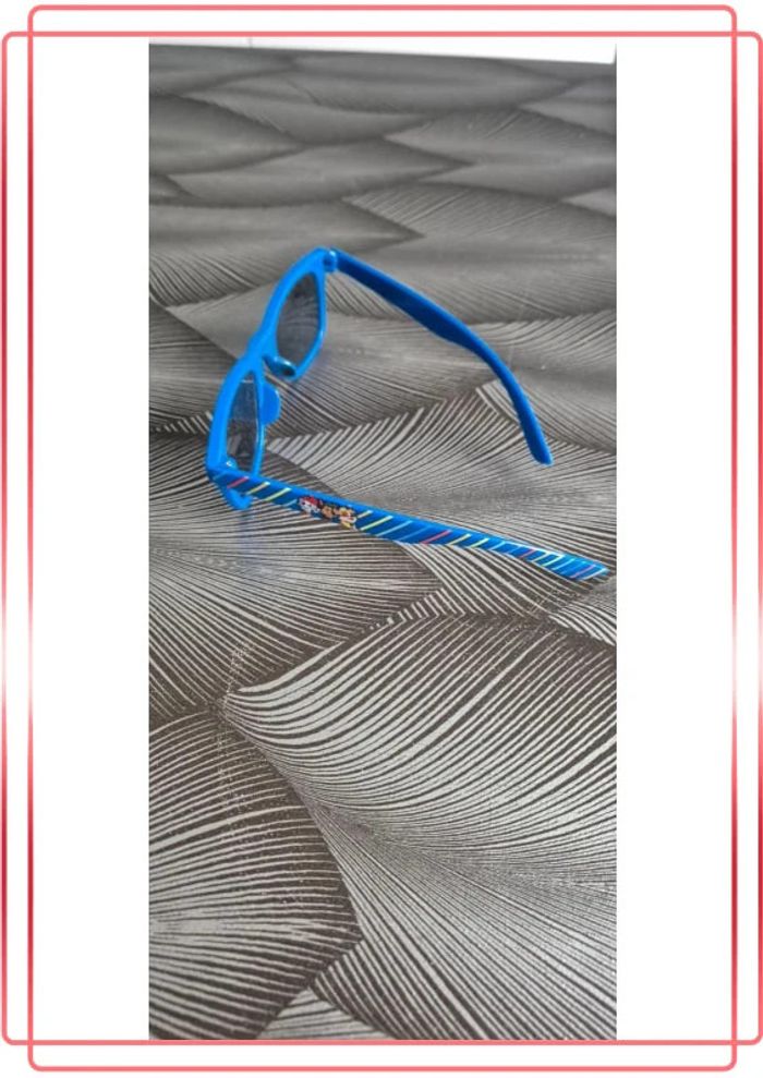 Lunettes de soleil - photo numéro 2