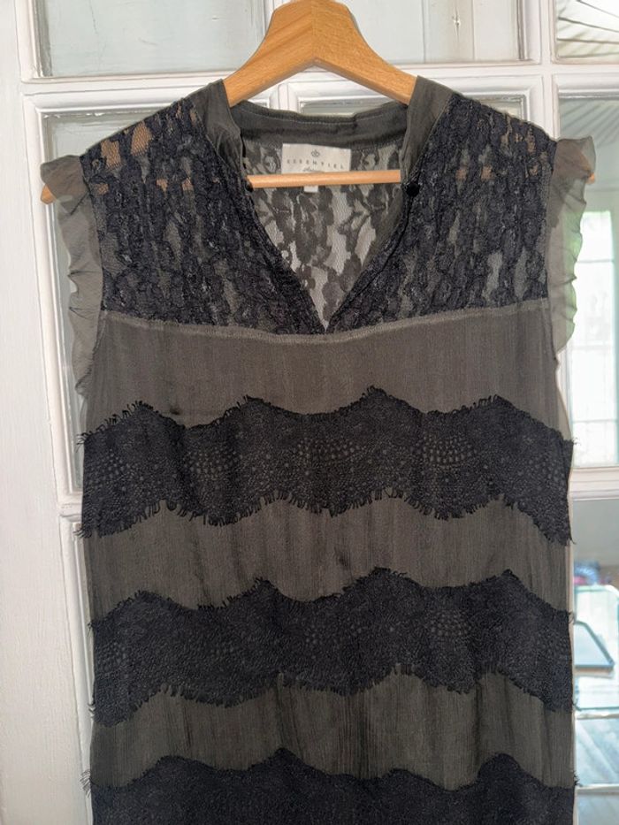 Robe en soie essentiel antwerp  Taille Xs - photo numéro 2
