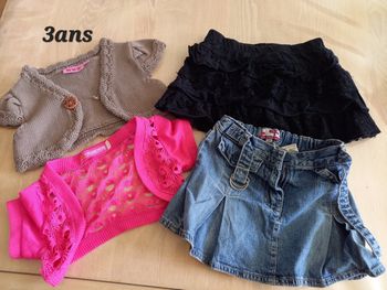 Gilet et jupes 3ans