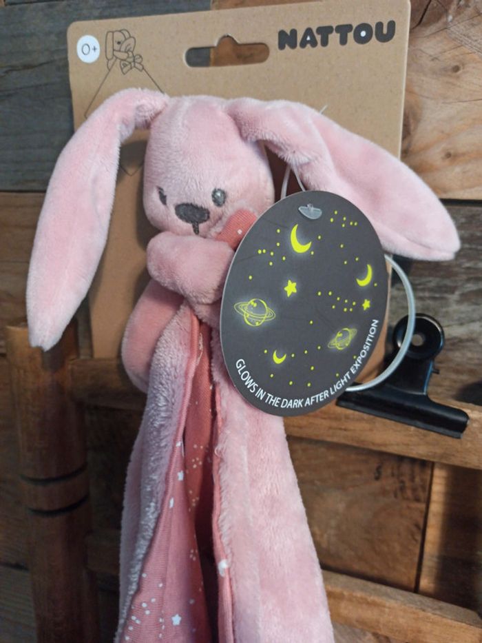 Doudou lapin rose Lapidou Nattou luminescent neuf - photo numéro 4