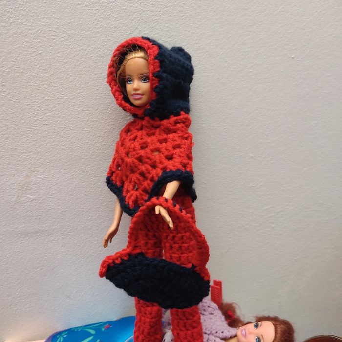 Vêtements pour Barbie 3 € - photo numéro 2