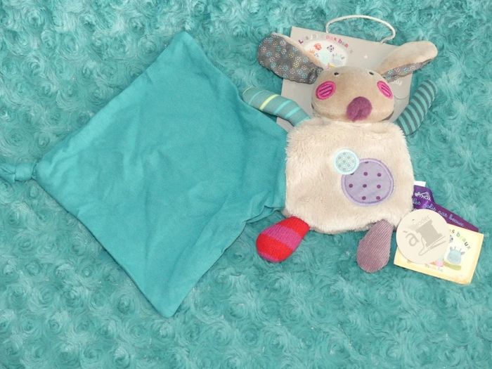 Doudou lapin plat Moulin roty les jolis pas beaux , Neuf - photo numéro 2