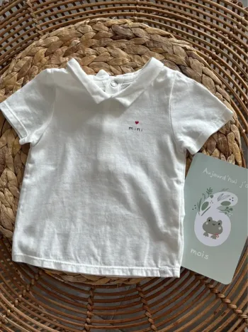 T-shirt polo, absorba, taille six mois neuf