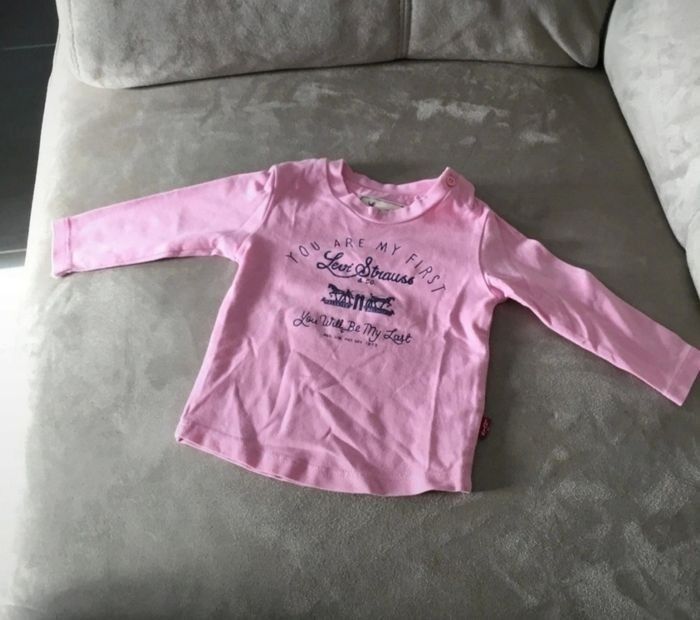 🌸Tee-shirt Levi's manches longues 3 mois