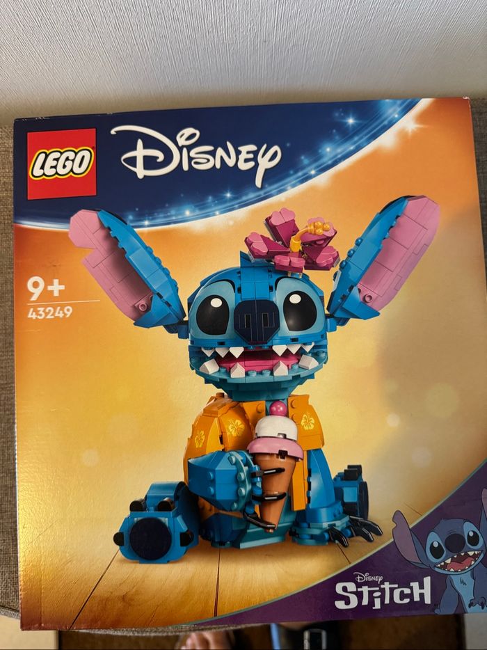 Lego Stitch
