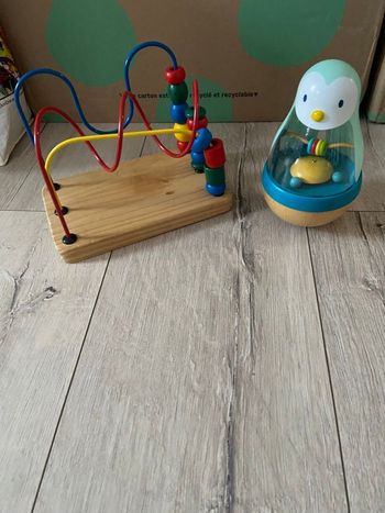 Lot de jouets en bois