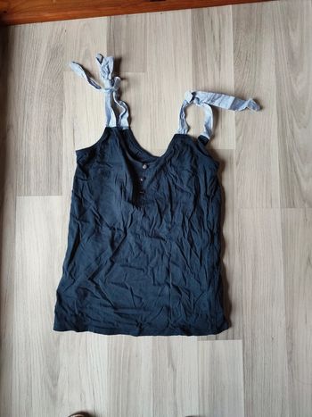 Top a bretelles a nouer