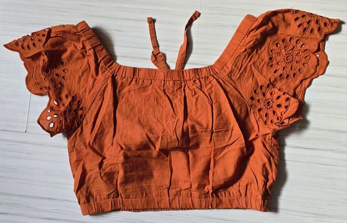 Crop top - photo numéro 2